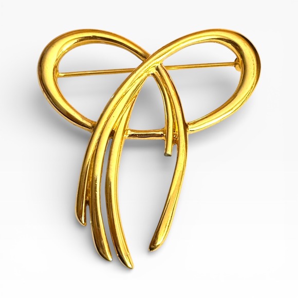 Trifari Jewelry - Trifari Vintage Abstract Bow Ribbon‎ Brooch Pin Signed